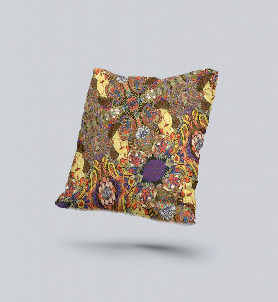 Coussin motif femme andalouse